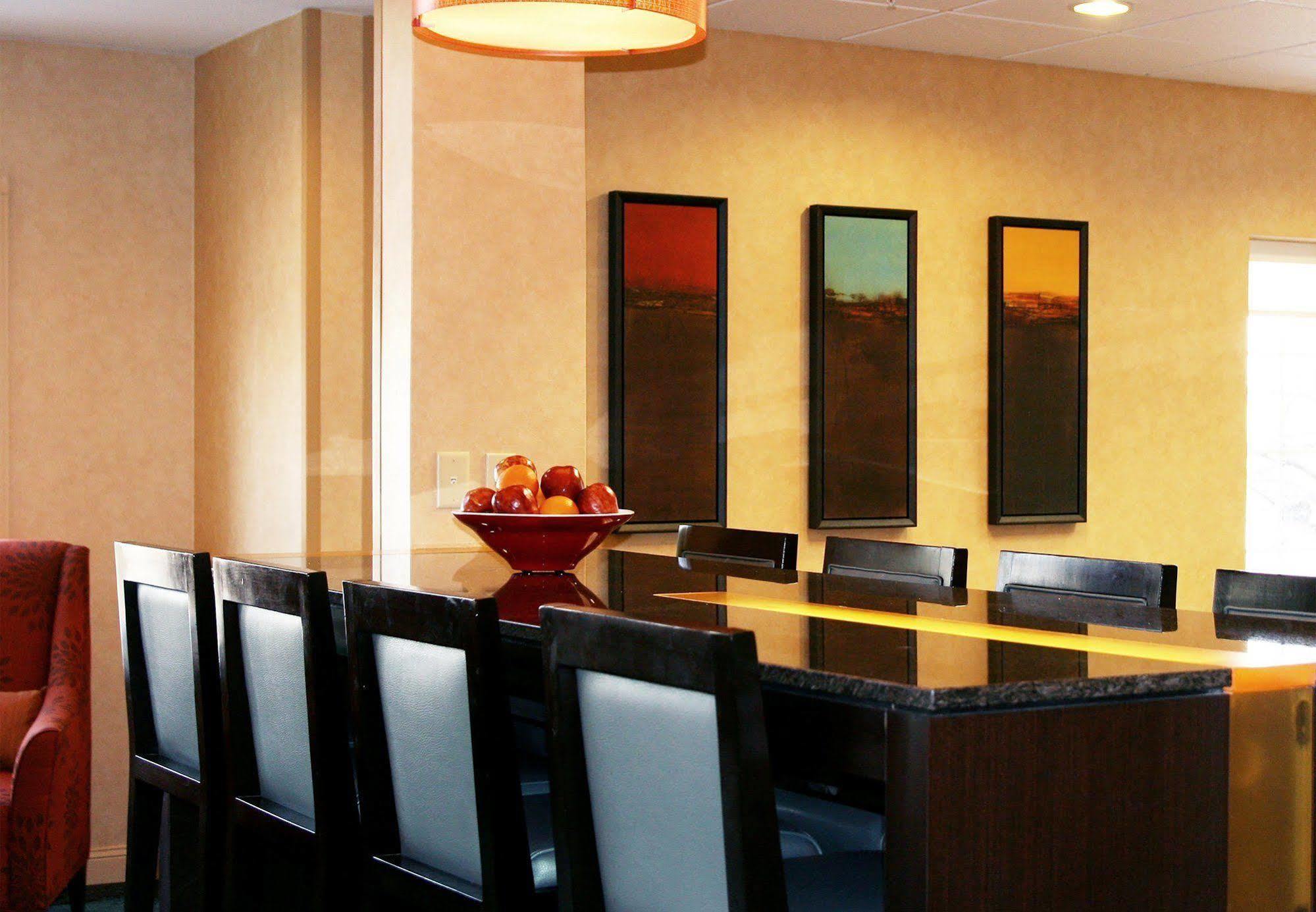 Residence Inn By Marriott Buffalo Galleria Mall Cheektowaga Restaurang bild